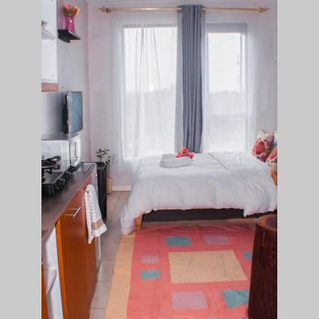 Lovely Studio Rental With Pool Kiambu Экстерьер фото